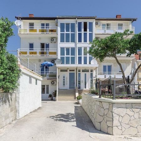 Renic Apartmani Kaštela エクステリア 写真